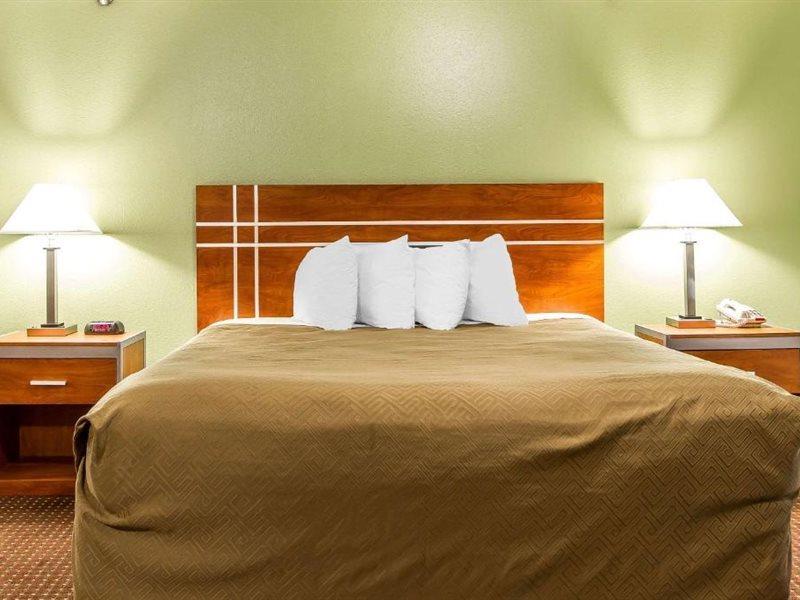 Econo Lodge & Suites Pekin Ngoại thất bức ảnh