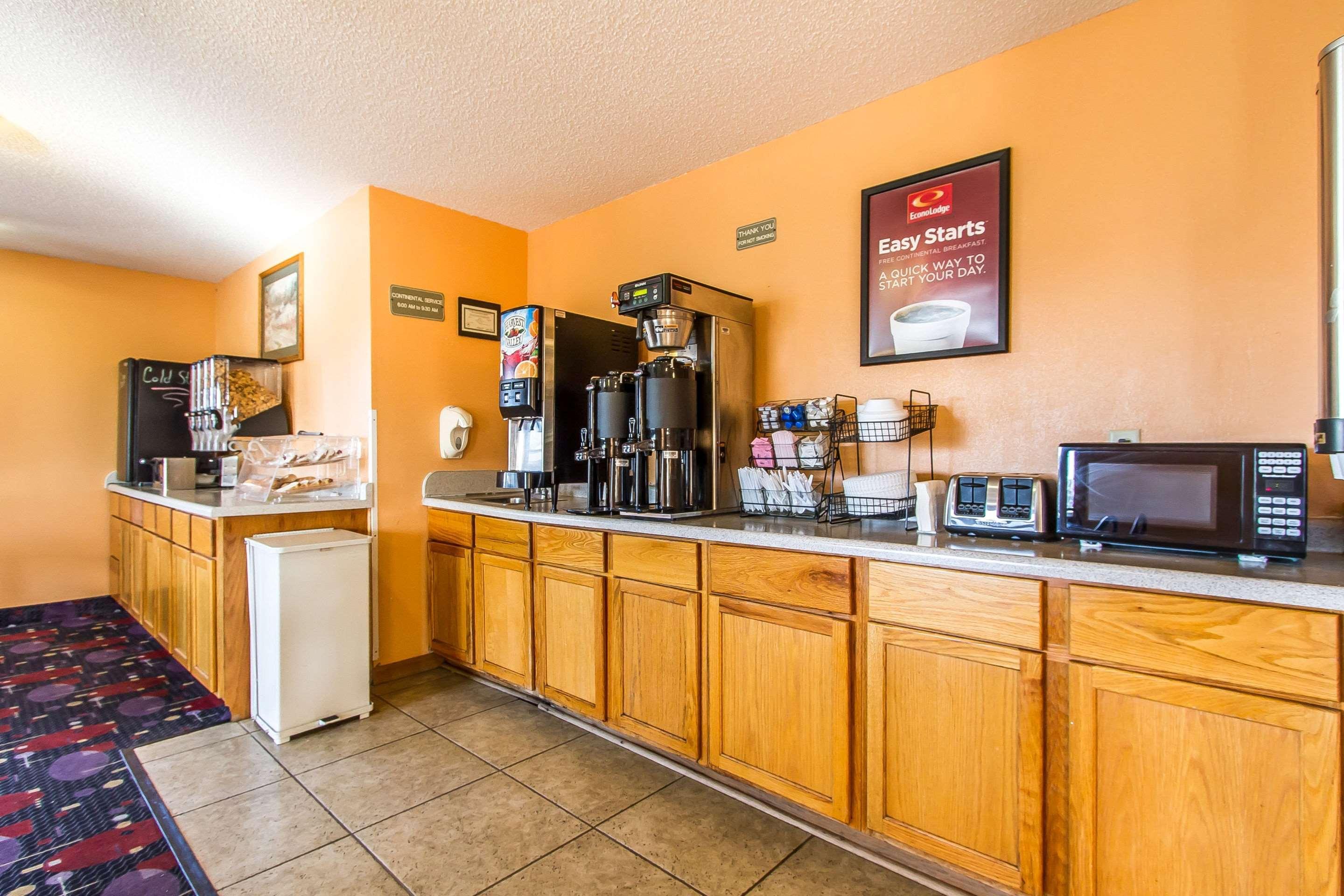 Econo Lodge & Suites Pekin Ngoại thất bức ảnh