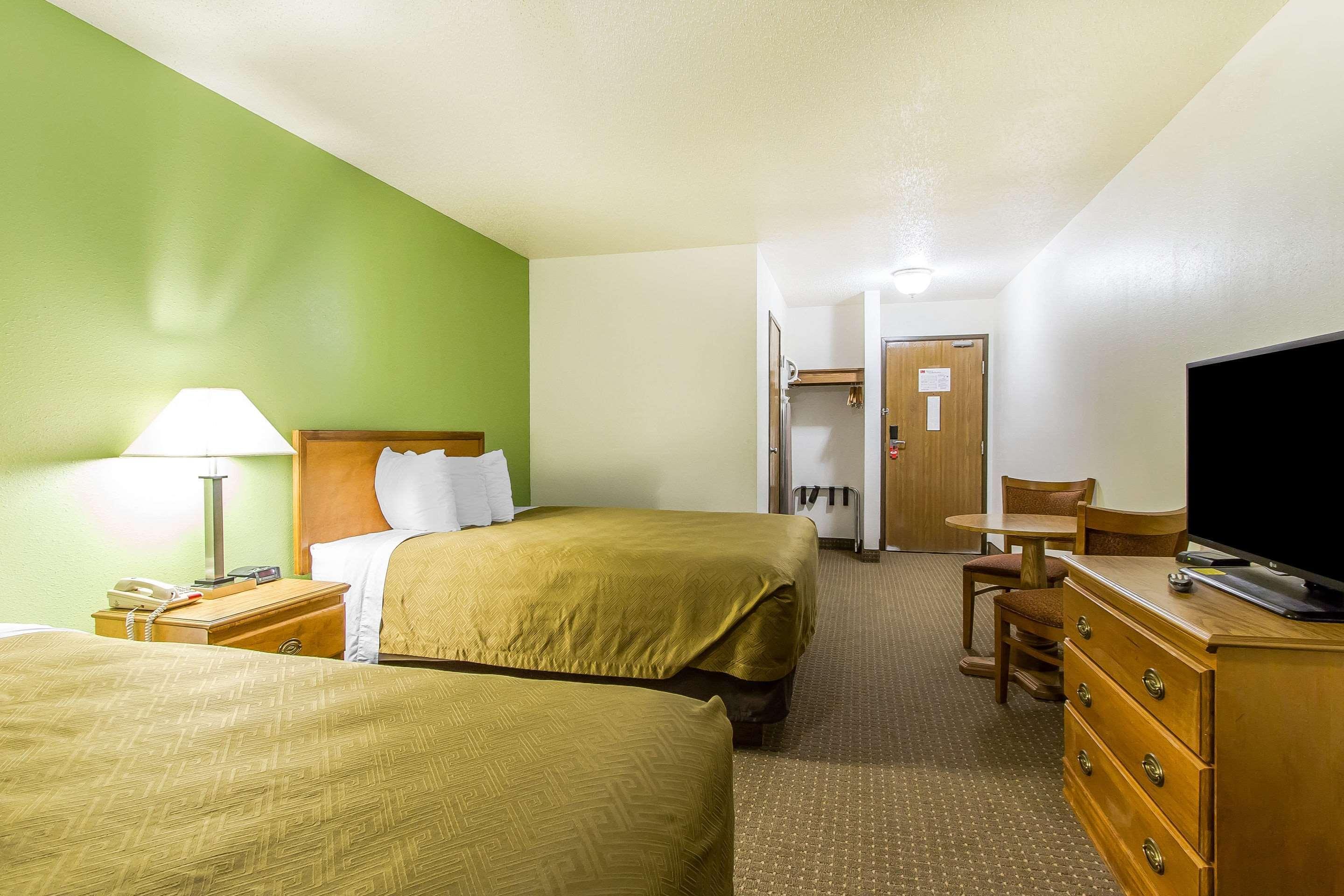 Econo Lodge & Suites Pekin Ngoại thất bức ảnh