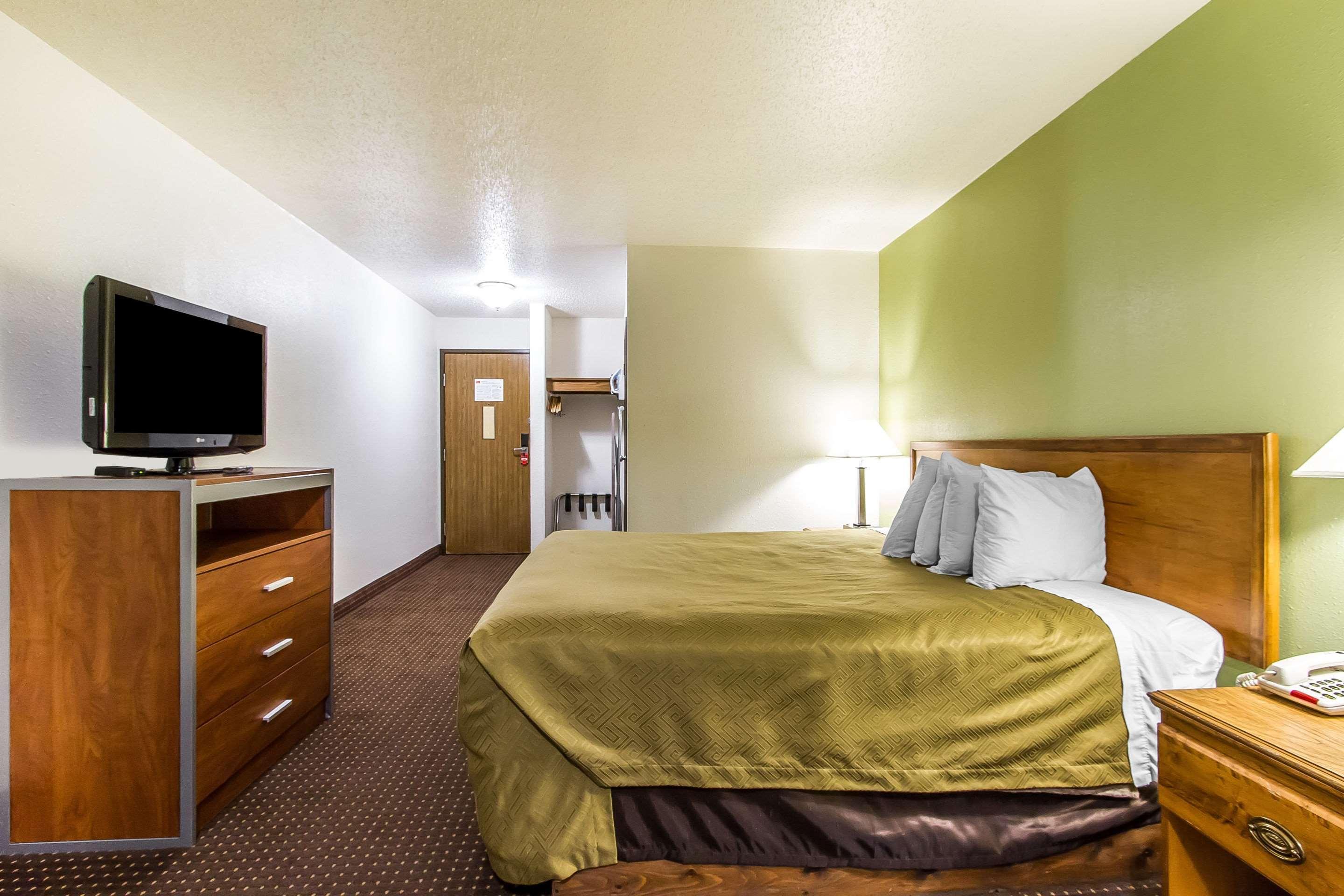Econo Lodge & Suites Pekin Ngoại thất bức ảnh
