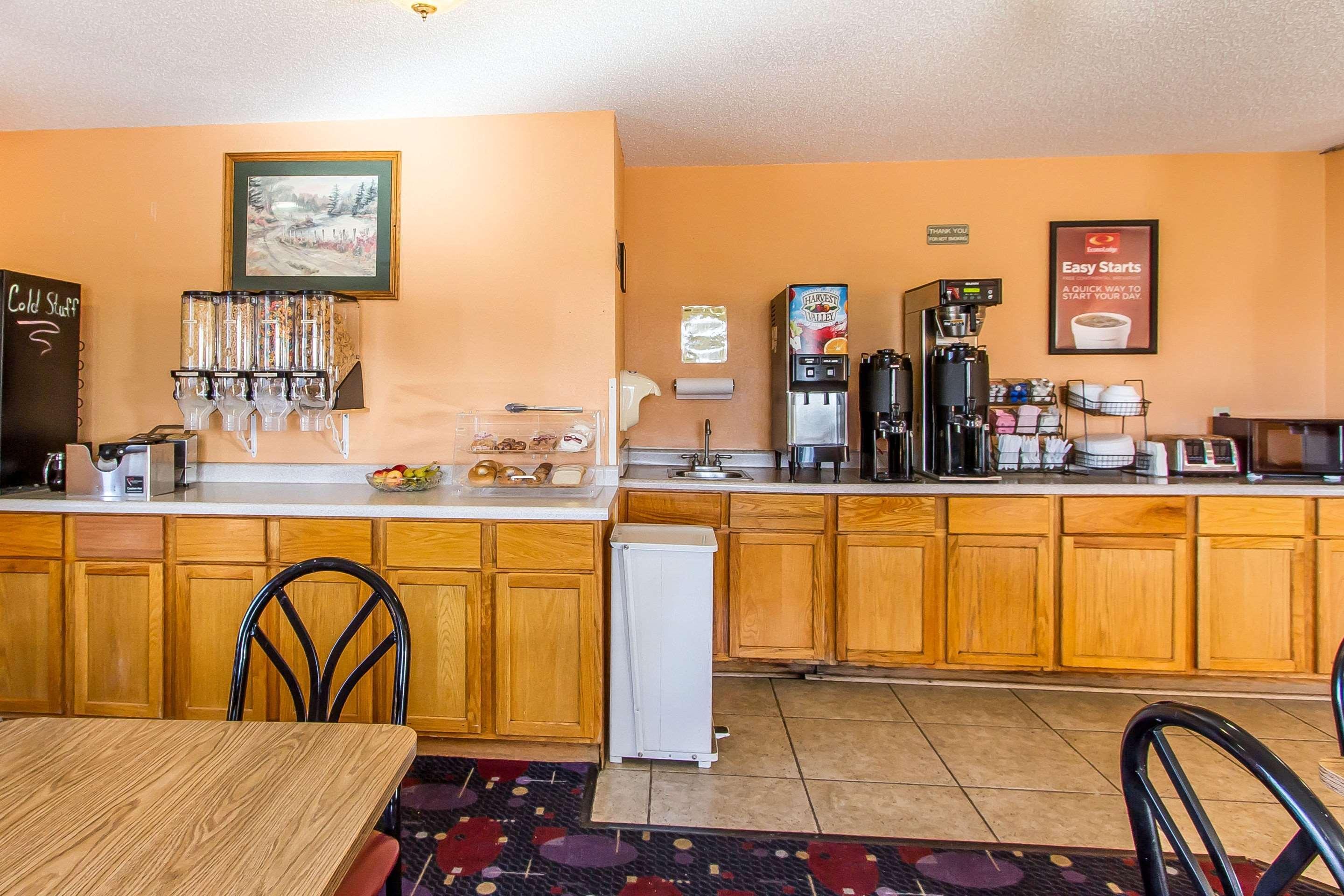 Econo Lodge & Suites Pekin Ngoại thất bức ảnh